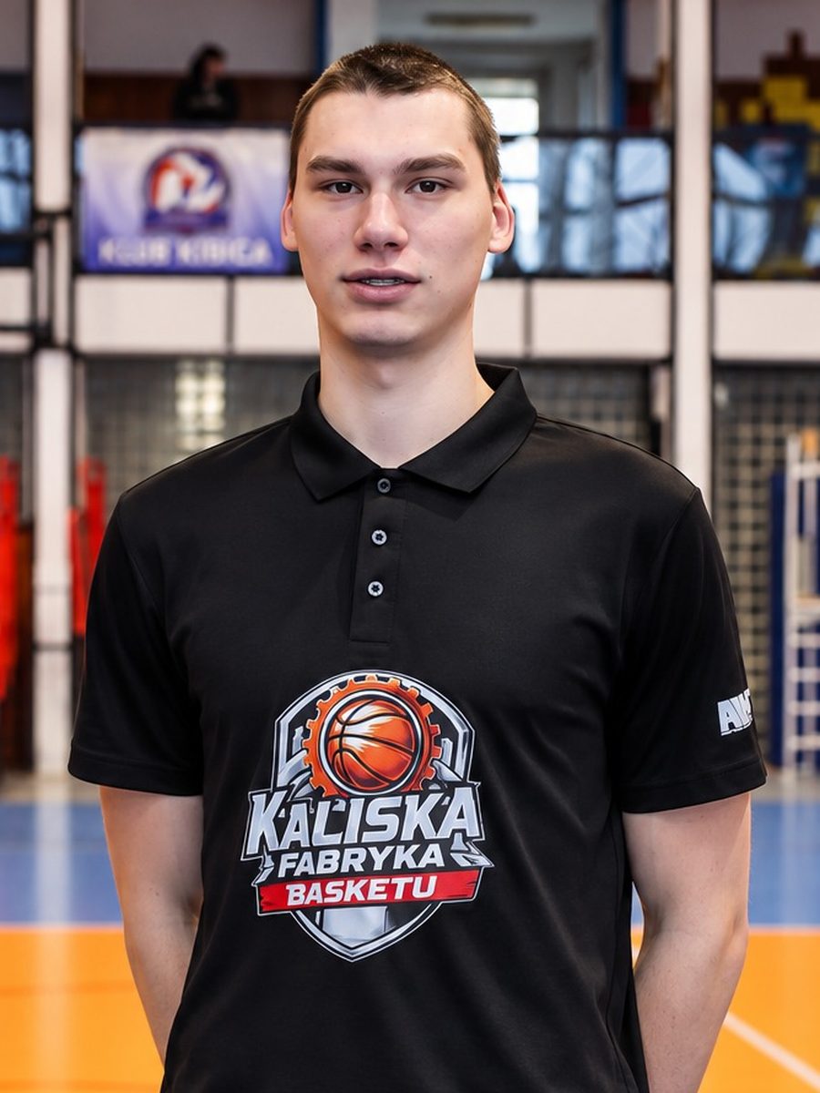 Nikodem Roszczyk, trener grupy U18